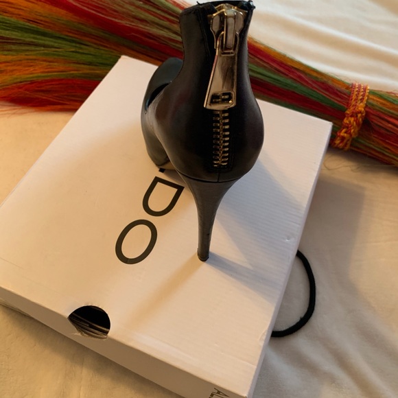 Black Platform Pump - Picture 2 of 6